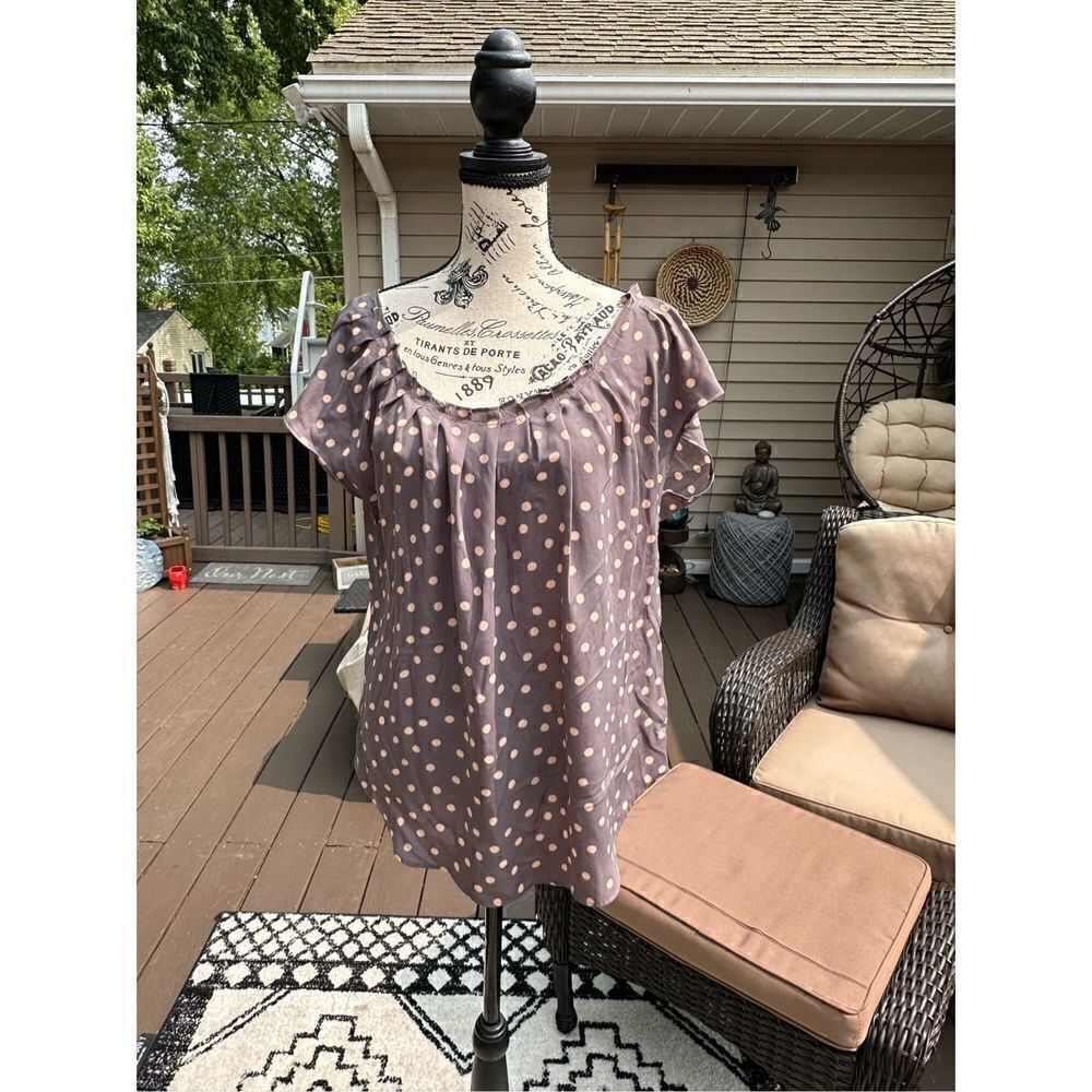 Lauren Conrad polkadot, lightweight top with tie in the back XL. But if it’s mor